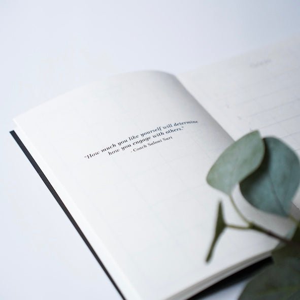 XI Eleven Monthly Manifestation Planner A5