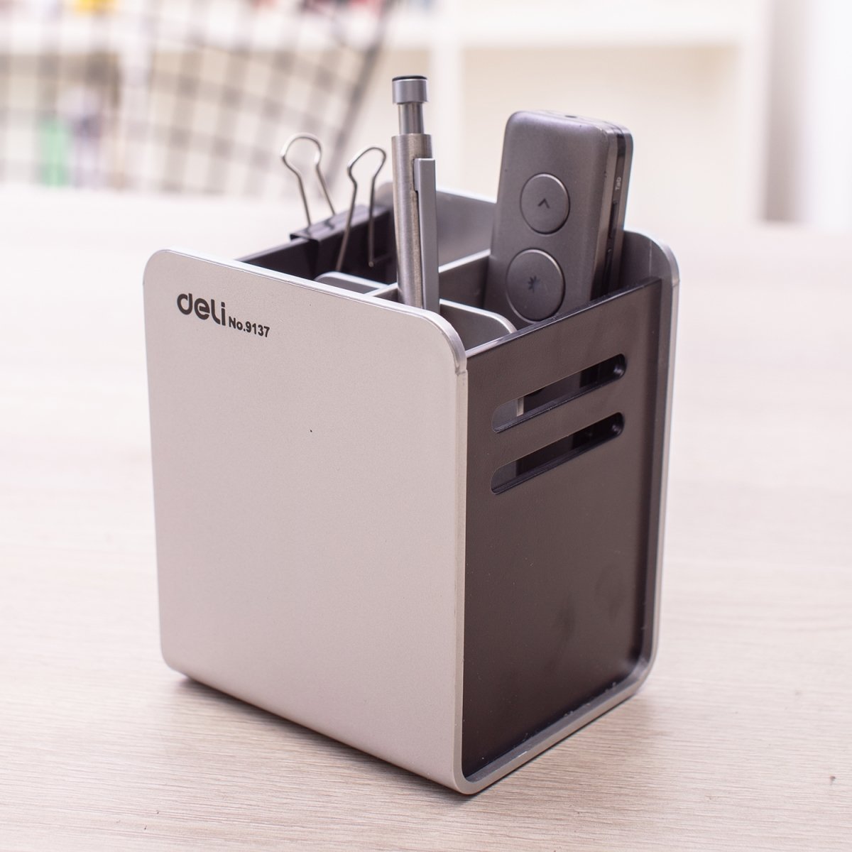Deli Divided Pen Holder