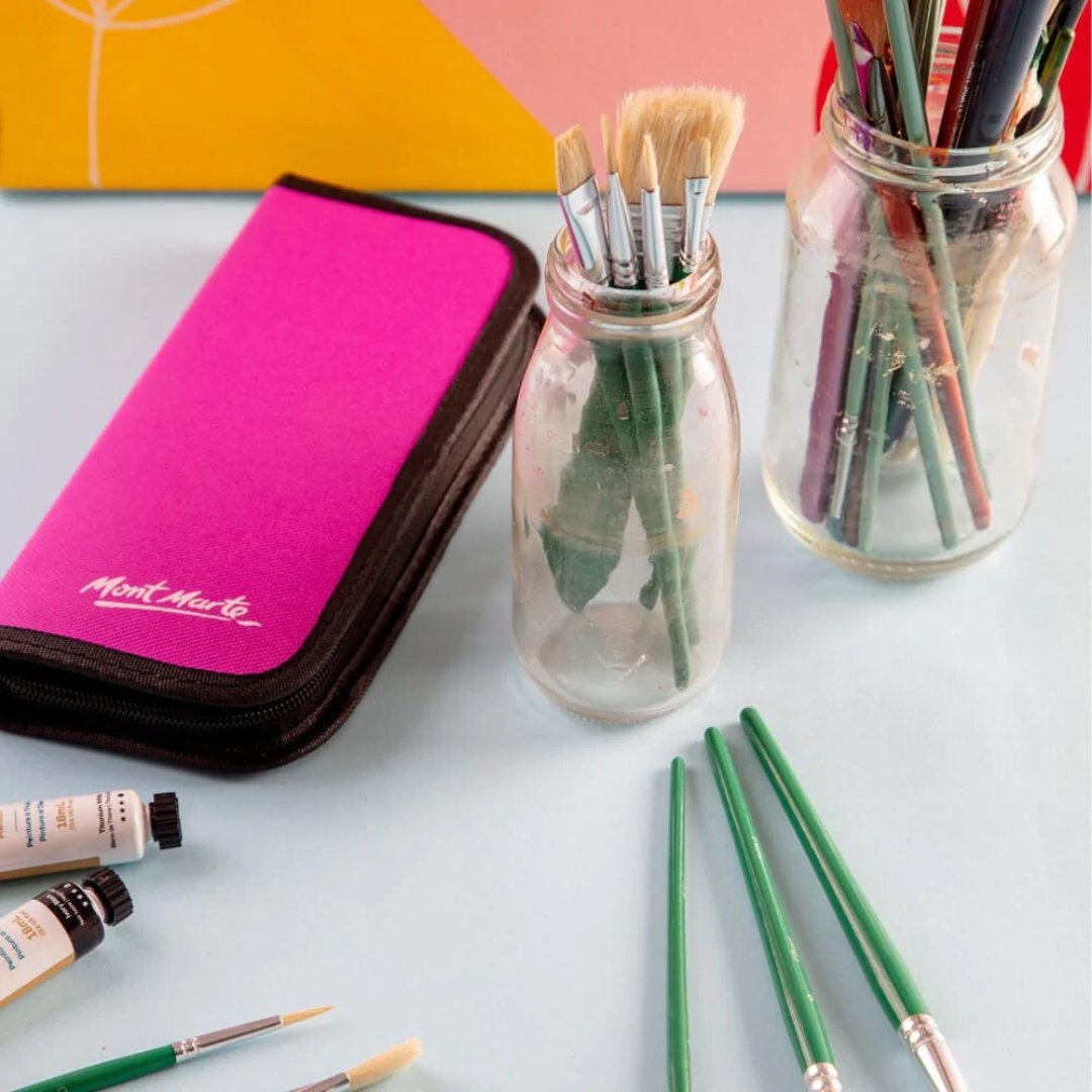 Mont Marte Brush Set In Wallet-Pack Of 11