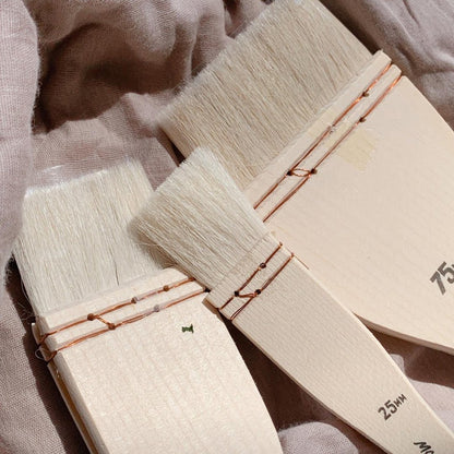 Mont Marte Pine Wood Brush