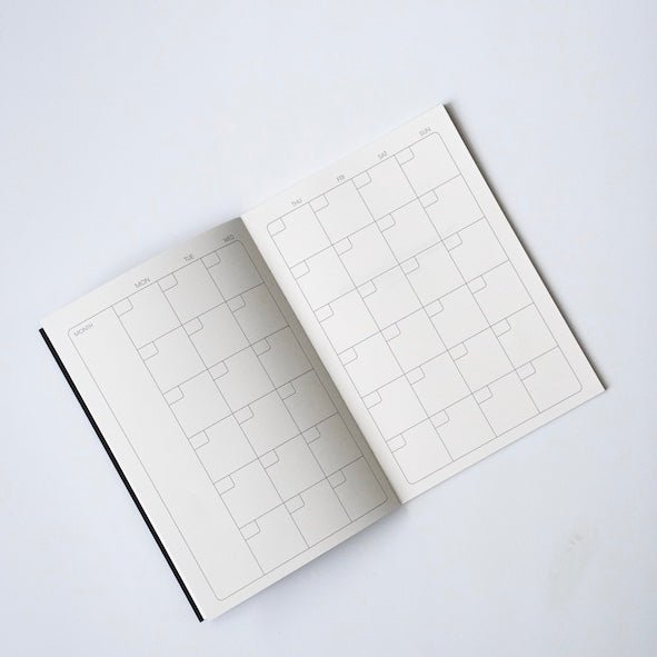 XI Eleven Monthly Manifestation Planner A5