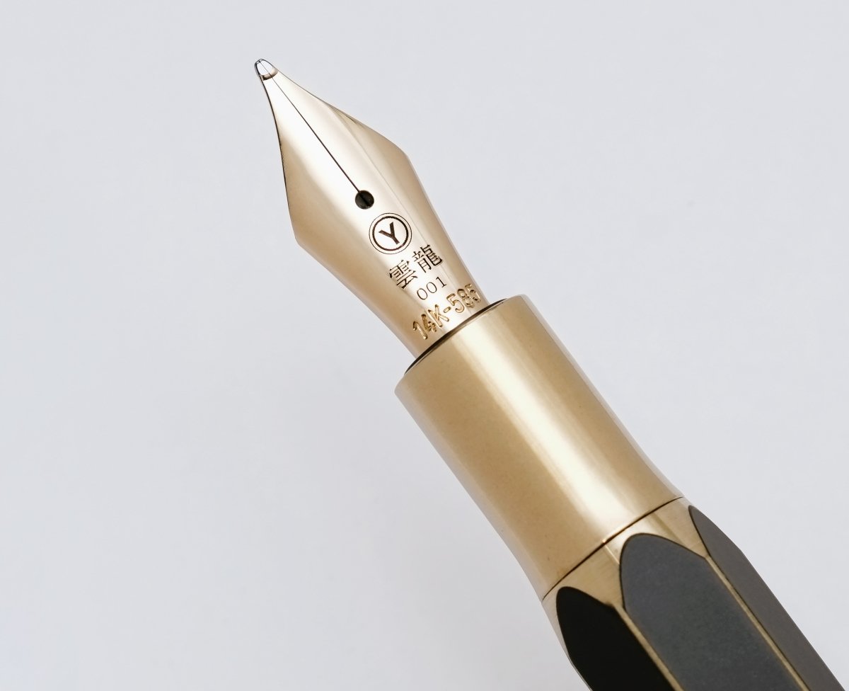 Ystudio Yakihaku Limited Edition Desk Fountain Pen